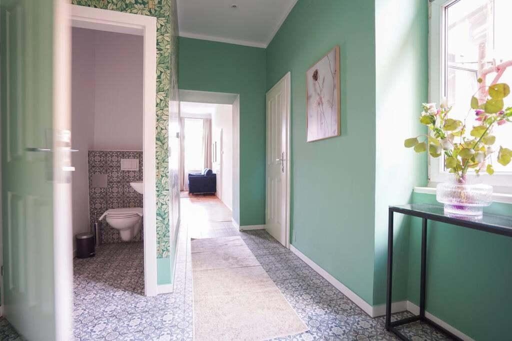 Boutique Suite Near Museum District Wina Bagian luar foto