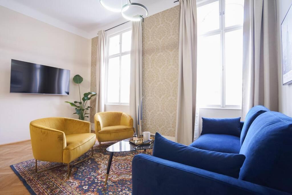 Boutique Suite Near Museum District Wina Bagian luar foto