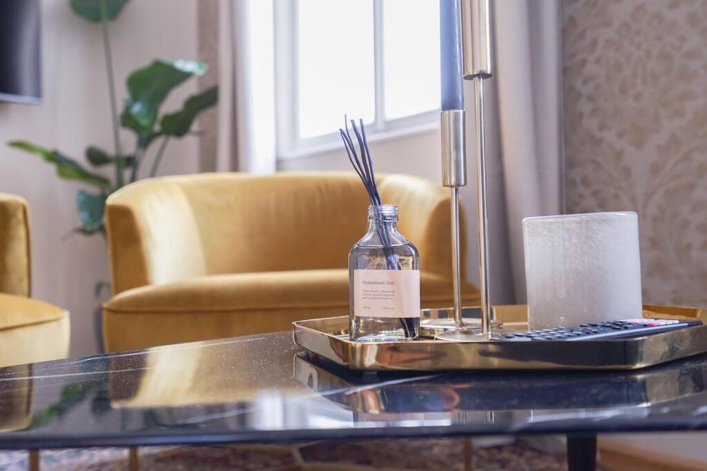 Boutique Suite Near Museum District Wina Bagian luar foto
