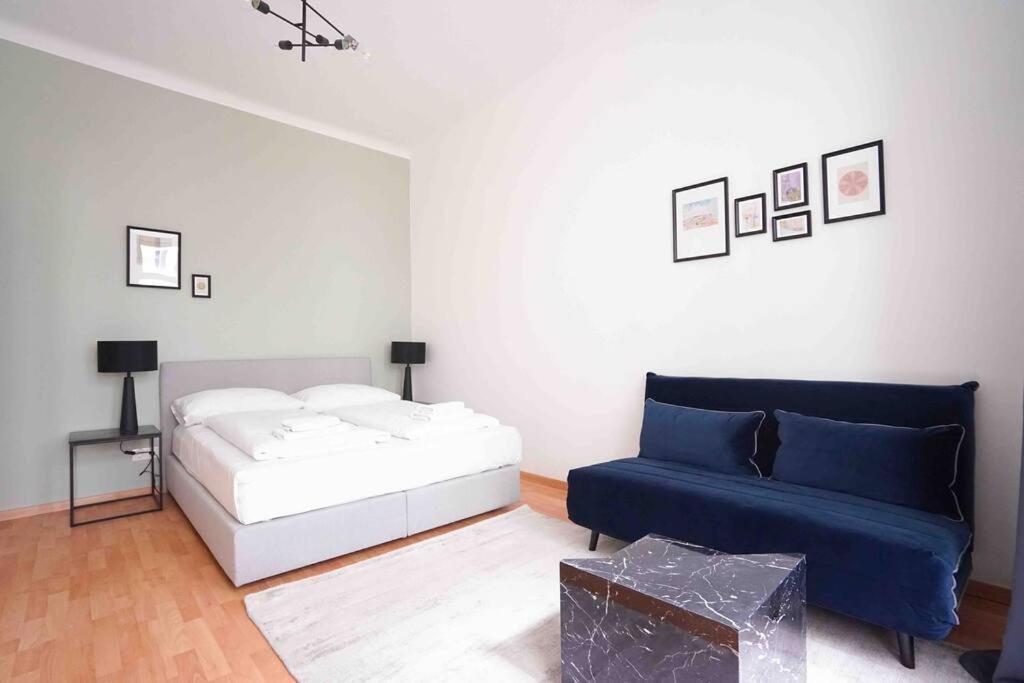 Boutique Suite Near Museum District Wina Bagian luar foto