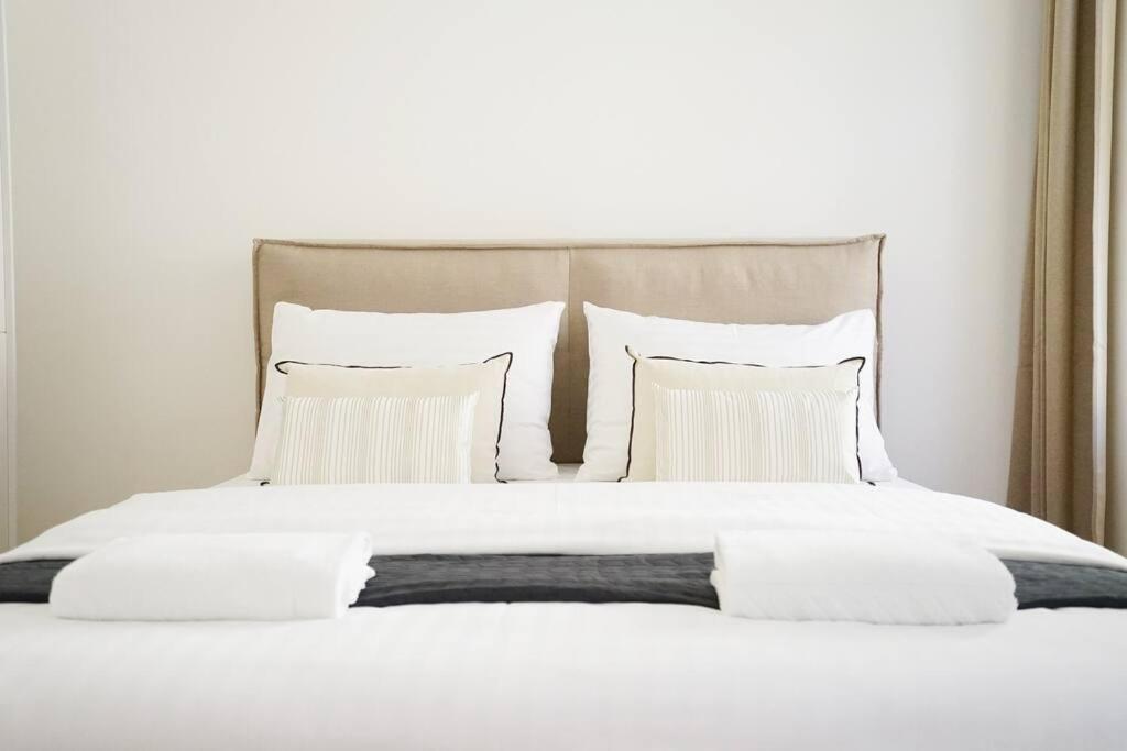 Boutique Suite Near Museum District Wina Bagian luar foto