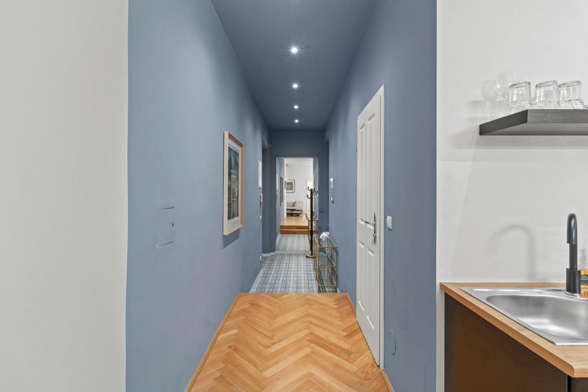 Boutique Suite Near Museum District Wina Bagian luar foto