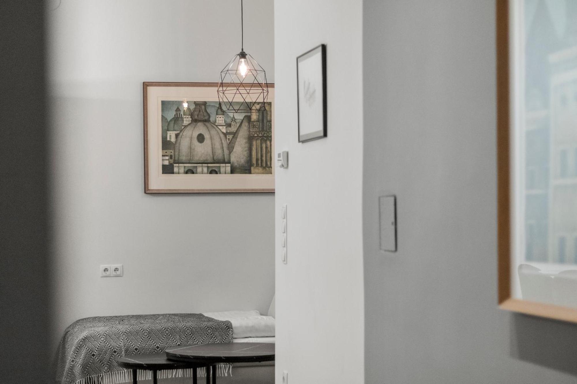 Boutique Suite Near Museum District Wina Bagian luar foto