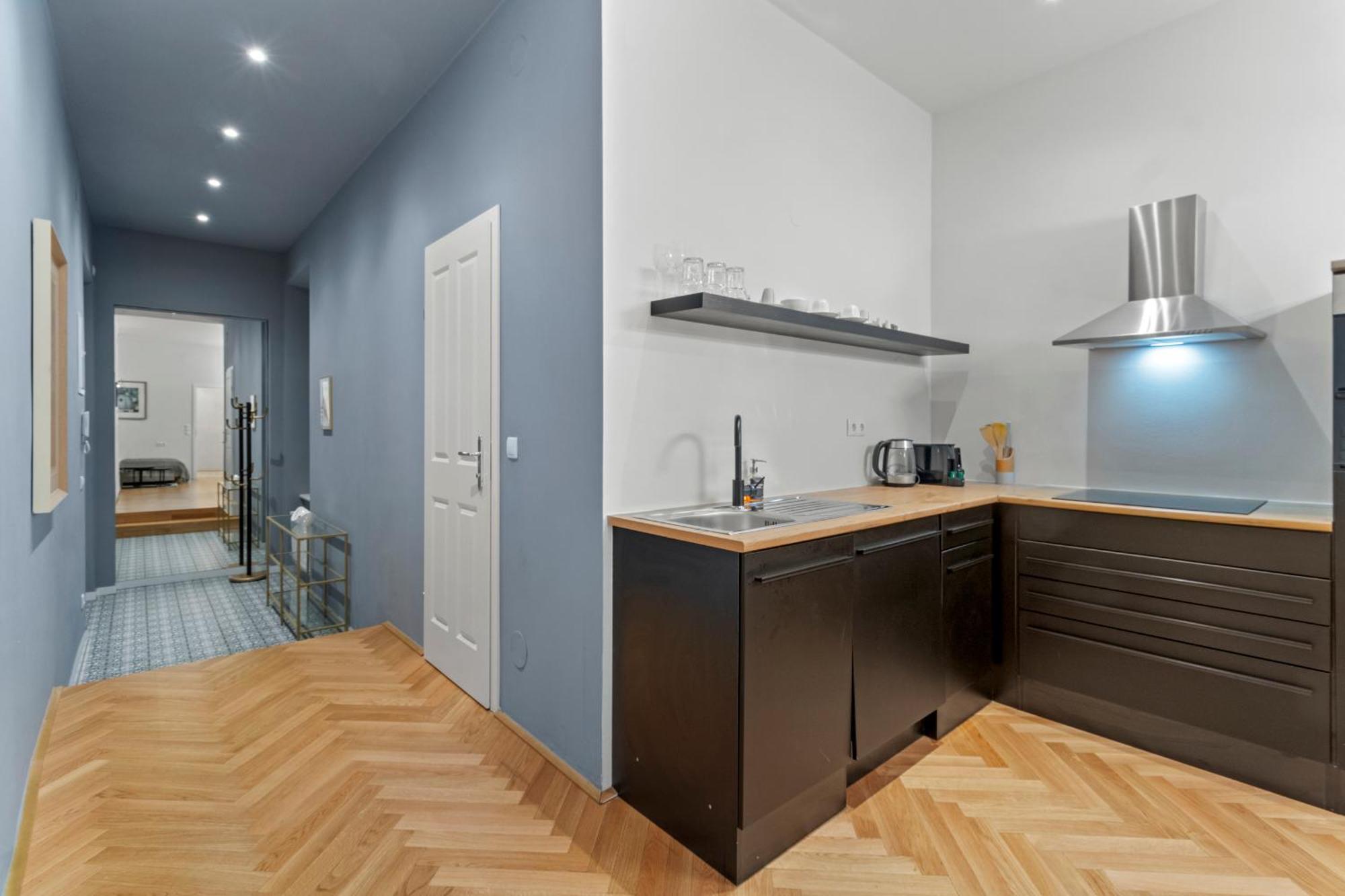 Boutique Suite Near Museum District Wina Bagian luar foto